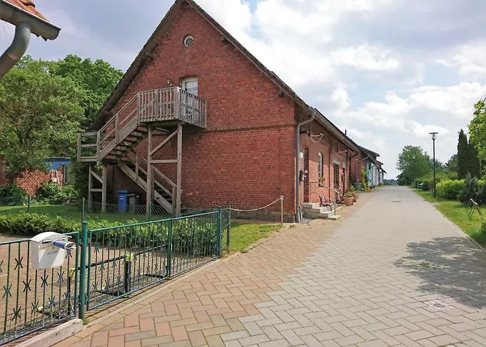 Ralswiek, 8 *